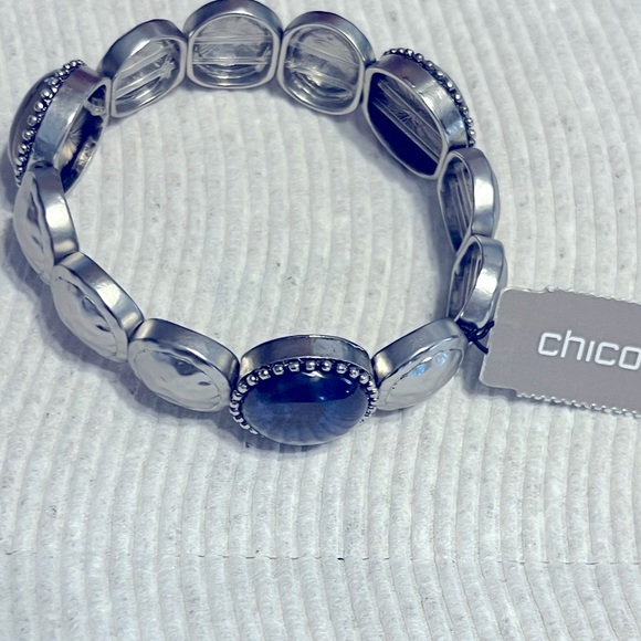 Silver and Dark Blue Hammmered Beaded Bracelet. - Picture 5 of 9